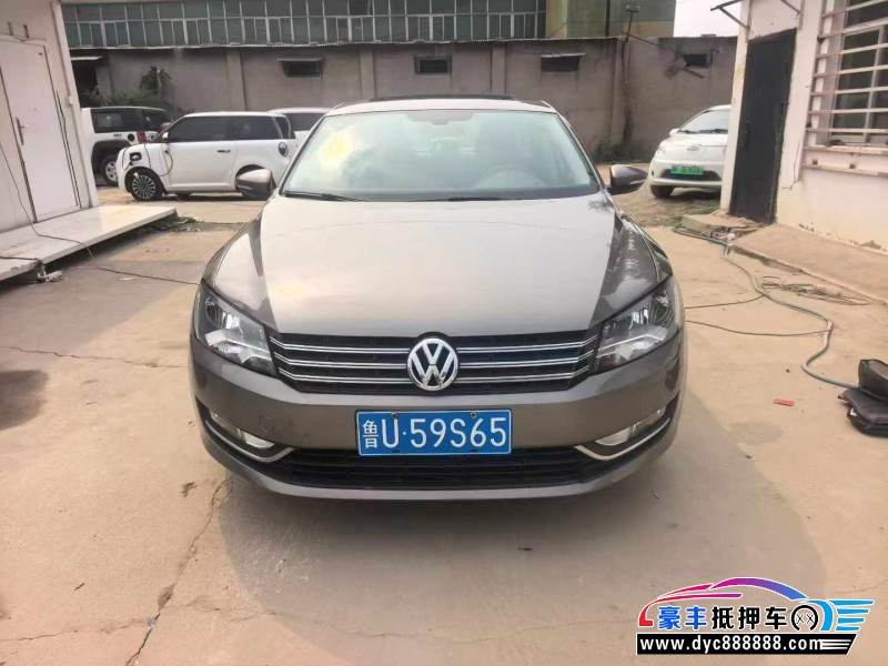 抵押车出售15年大众帕萨特轿车