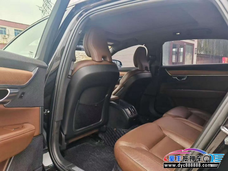 22年沃尔沃S90轿车抵押车出售