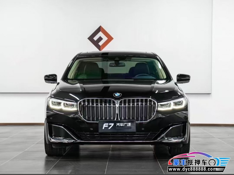 抵押车出售21年宝马7系轿车