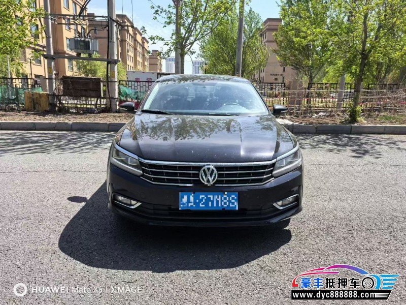 抵押车出售19年大众帕萨特轿车