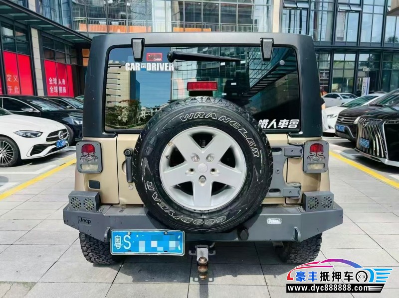 14年Jeep牧马人轿车抵押车出售