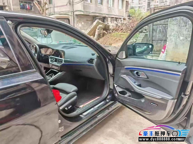 20年宝马3系轿车抵押车出售