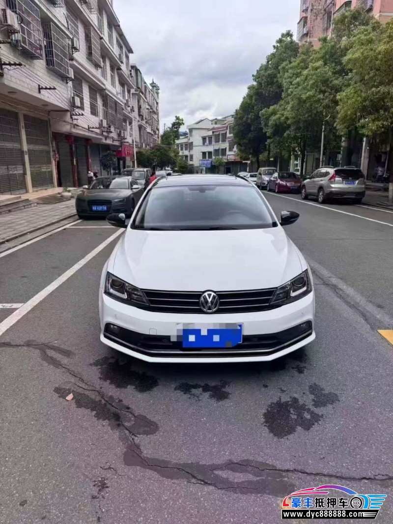 抵押车出售18年大众速腾轿车