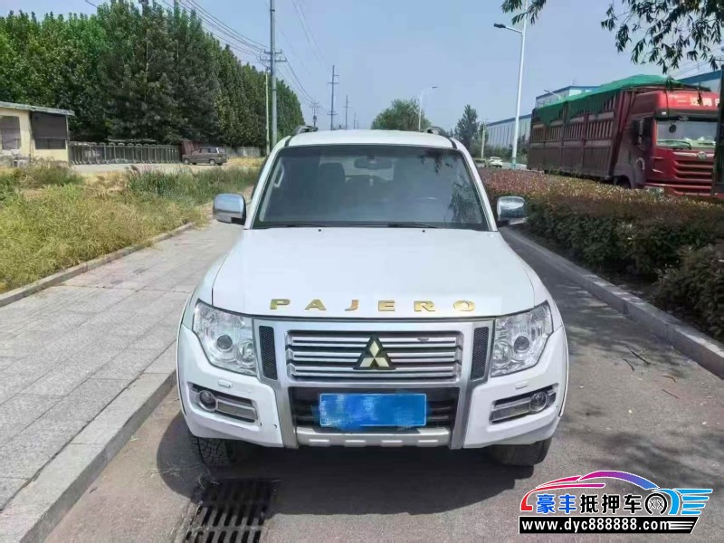 抵押车出售20年三菱帕杰罗轿车