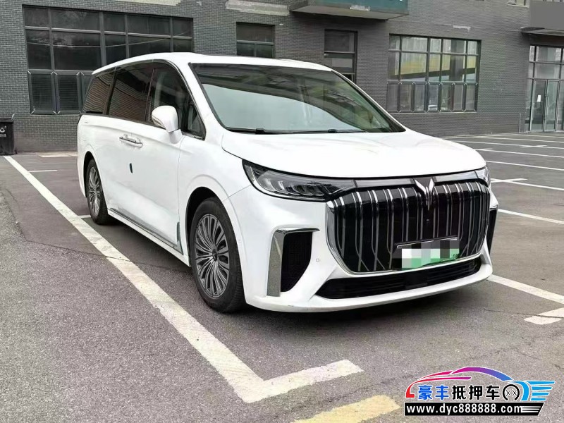 23年岚图梦想家轿车抵押车出售