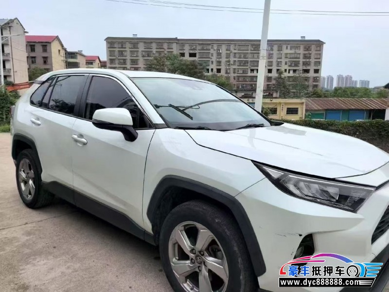 20年丰田RAV4轿车抵押车出售