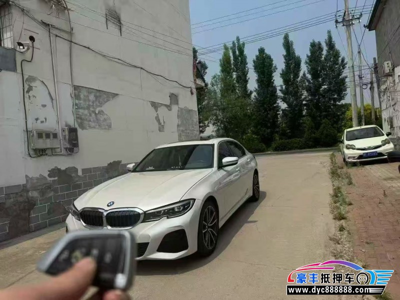 20年宝马3系轿车抵押车出售