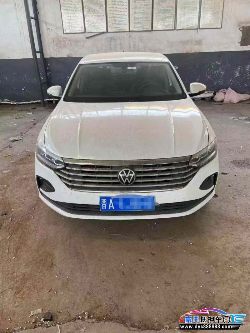 抵押车出售22年大众朗逸轿车