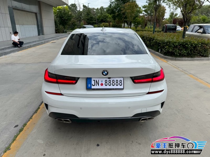20年宝马3系轿车抵押车出售