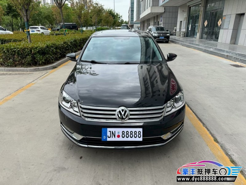 抵押车出售14年大众迈腾轿车