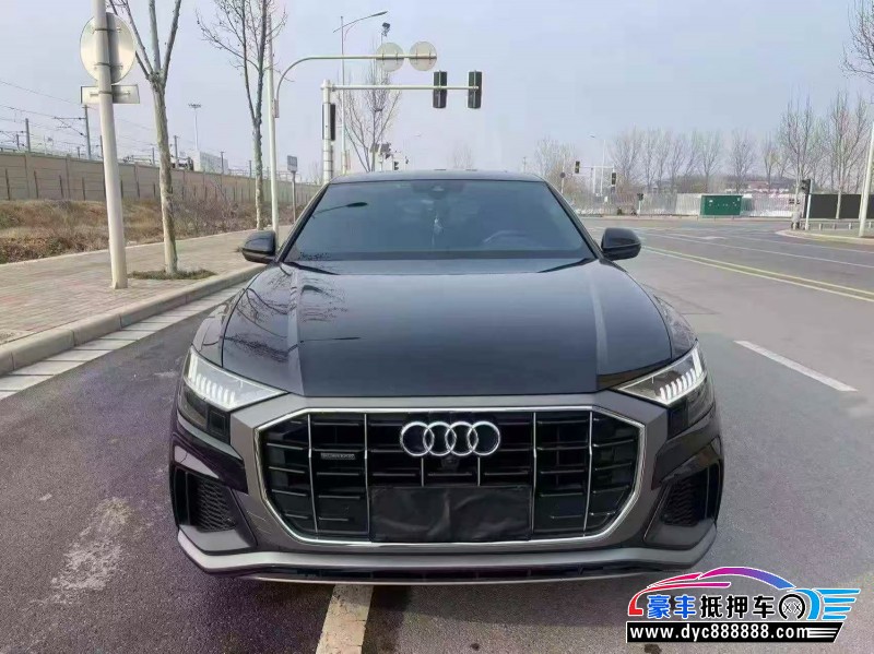抵押车出售20年奥迪Q8轿车