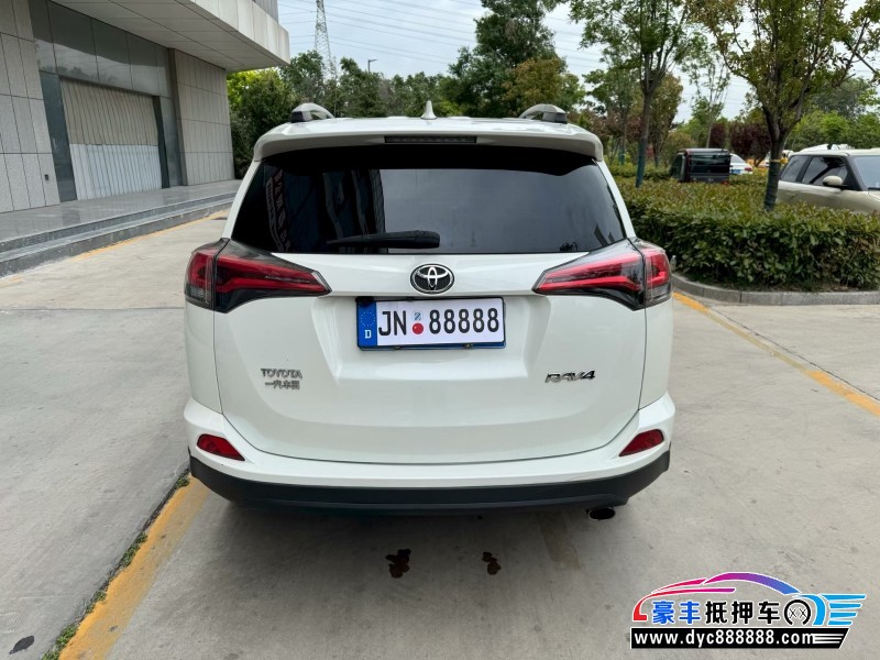 18年丰田RAV4轿车抵押车出售