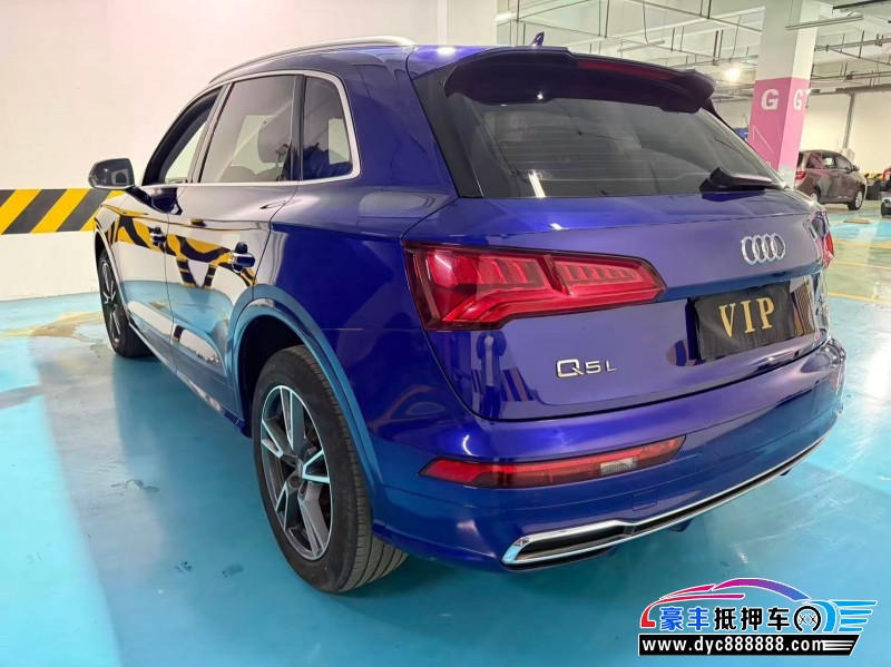 19年奥迪Q5轿车抵押车出售