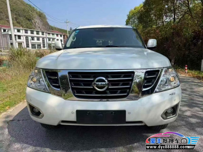 抵押车出售20年日产途乐轿车