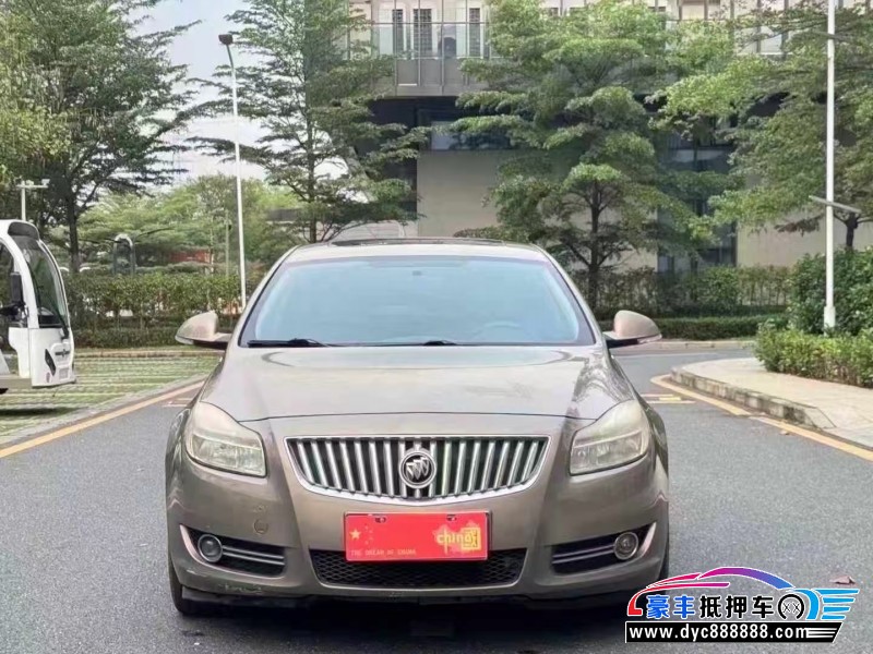 抵押车出售11年别克君威轿车