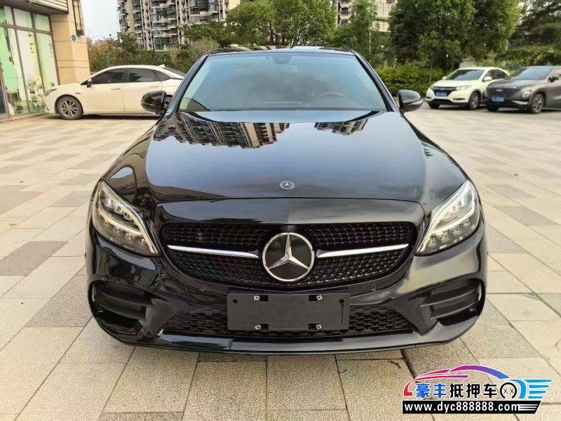 22年奔驰C轿车抵押车出售