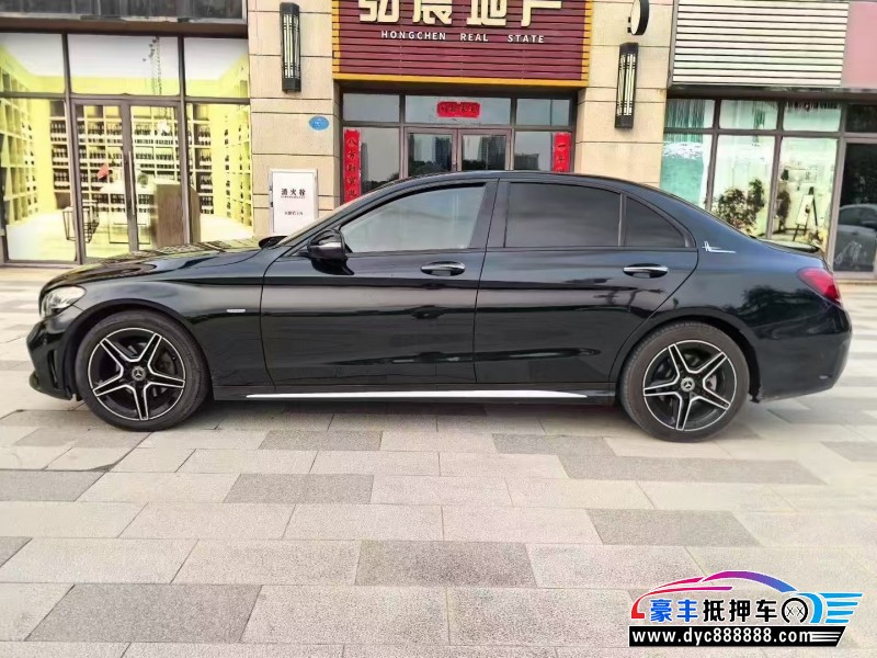 22年奔驰C轿车抵押车出售