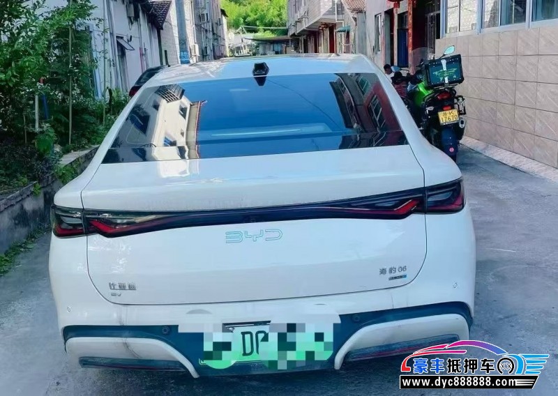 25年比亚迪海豹轿车抵押车出售