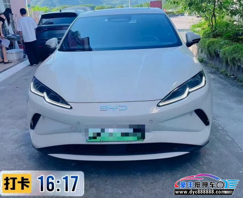 抵押车出售25年比亚迪海豹轿车