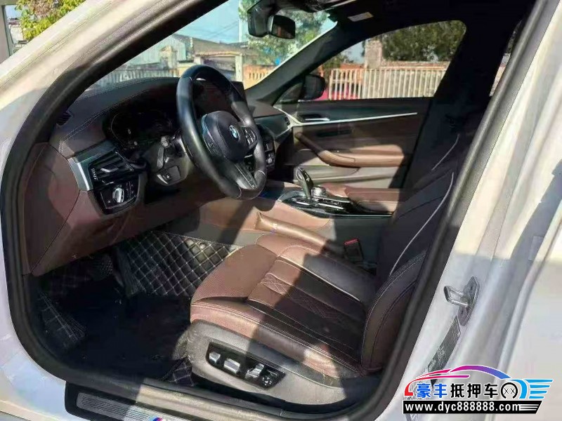23年宝马5系轿车抵押车出售