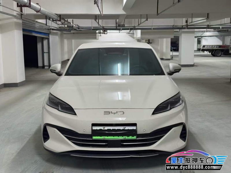 抵押车出售25年比亚迪海豹轿车