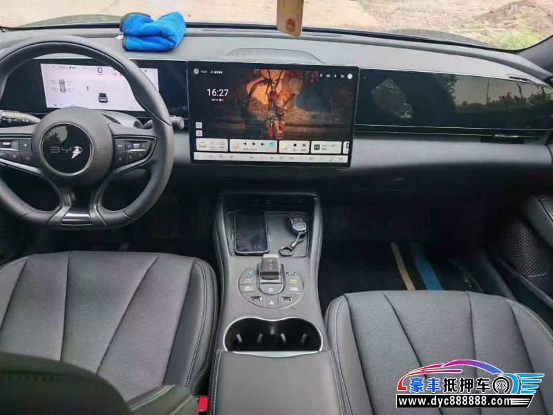 25年比亚迪海豹轿车抵押车出售