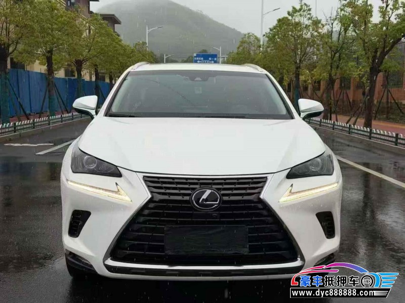 抵押车出售18年雷克萨斯NX轿车