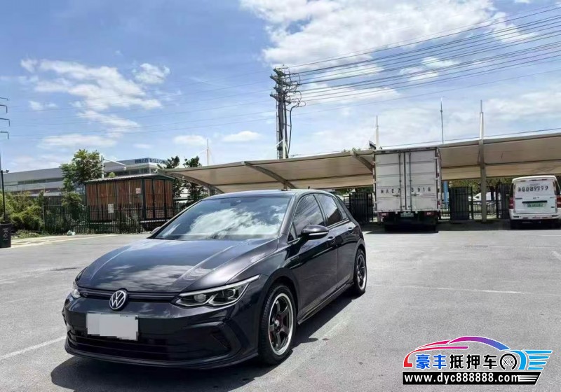 抵押车出售21年大众高尔夫轿车