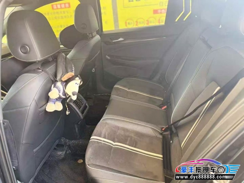 21年大众高尔夫轿车抵押车出售