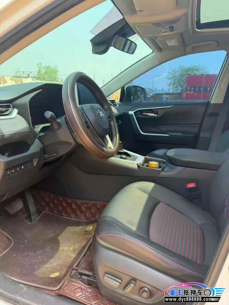 23年丰田RAV4SUV抵押车出售
