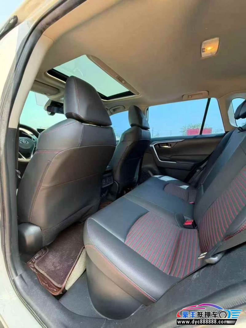 23年丰田RAV4SUV抵押车出售