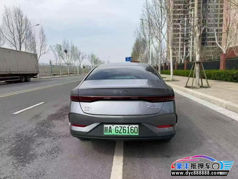 25年比亚迪秦轿车抵押车出售