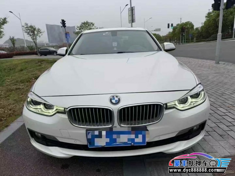 抵押车出售19年宝马3系轿车