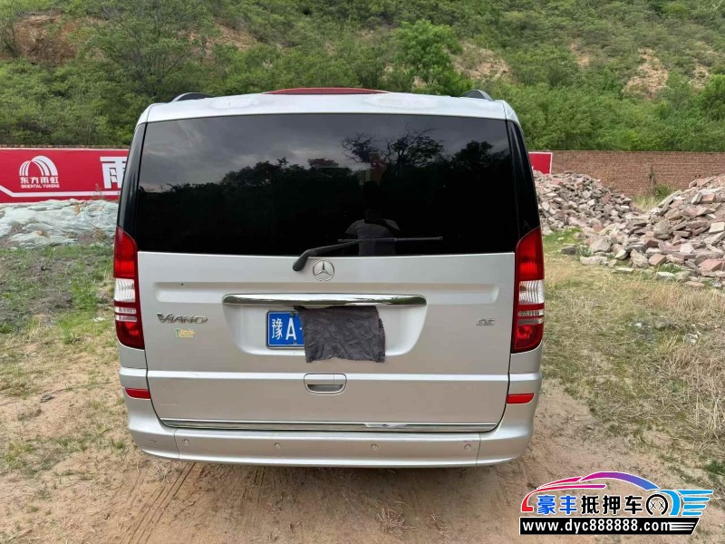13年奔驰唯雅诺MPV抵押车出售