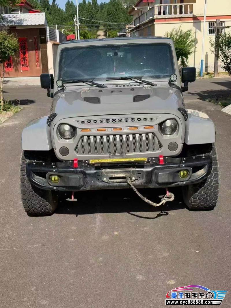 15年Jeep牧马人轿车抵押车出售