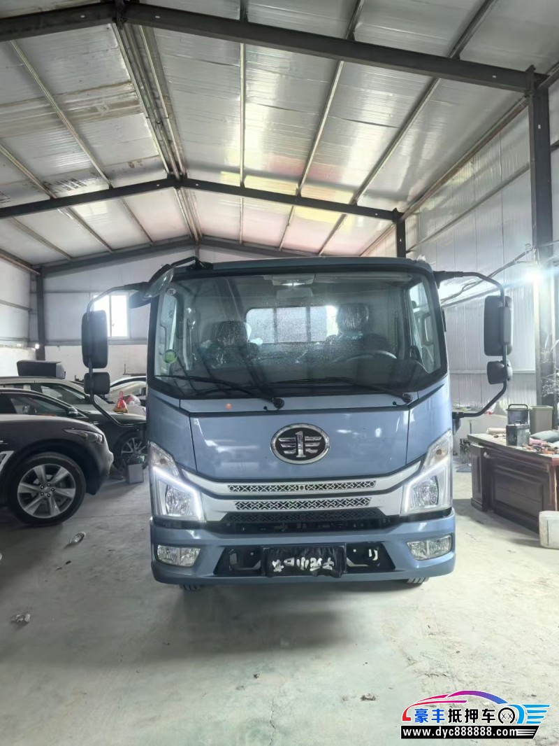 抵押车出售26年一汽解放轿车
