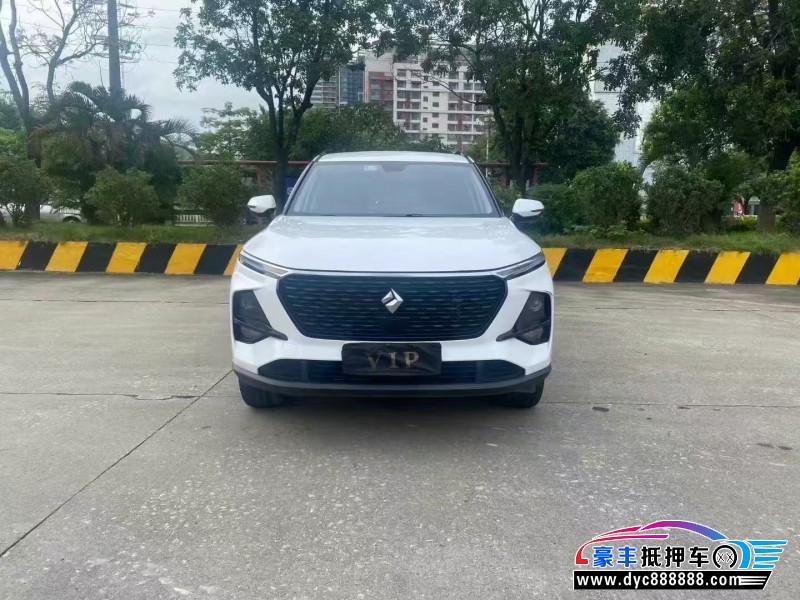 抵押车出售21年宝骏RS3轿车