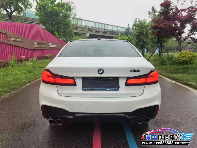 19年宝马5系轿车抵押车出售
