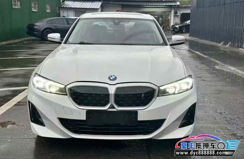 抵押车出售24年宝马i3轿车