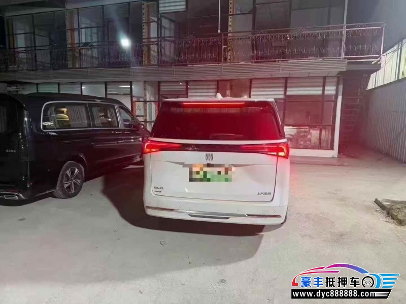 25年别克GL8轿车抵押车出售