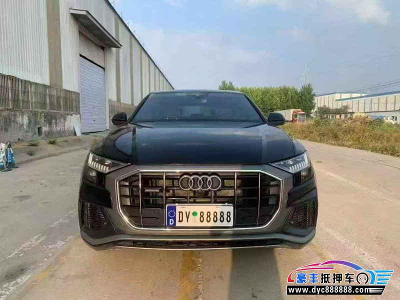 20年奥迪Q8轿车抵押车出售