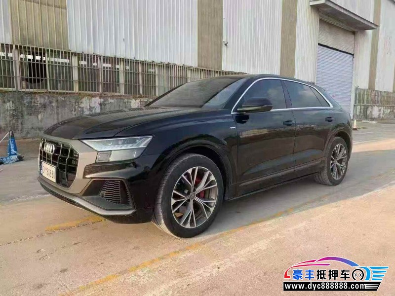 20年奥迪Q8轿车抵押车出售