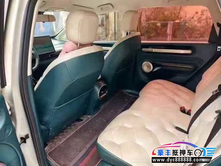 24年宝骏云朵轿车抵押车出售