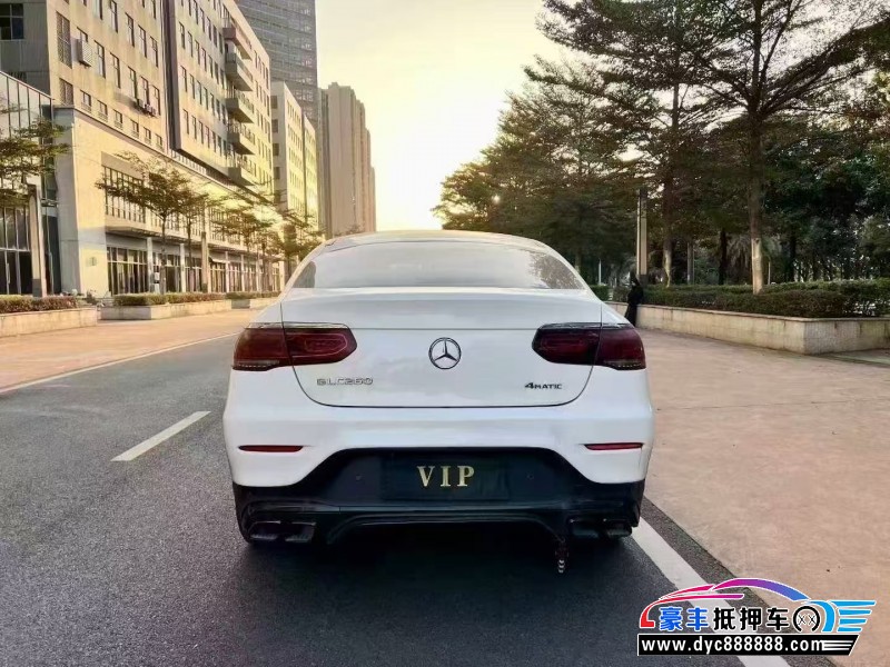 20年奔驰GLC轿车抵押车出售