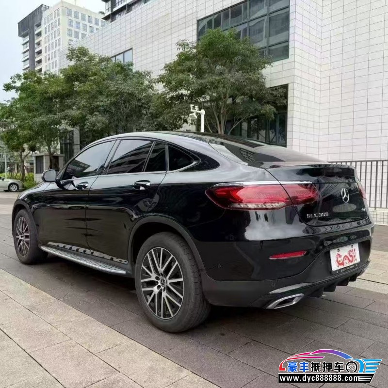 22年奔驰GLC轿车抵押车出售
