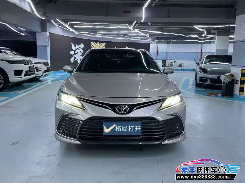 抵押车出售22年丰田凯美瑞轿车