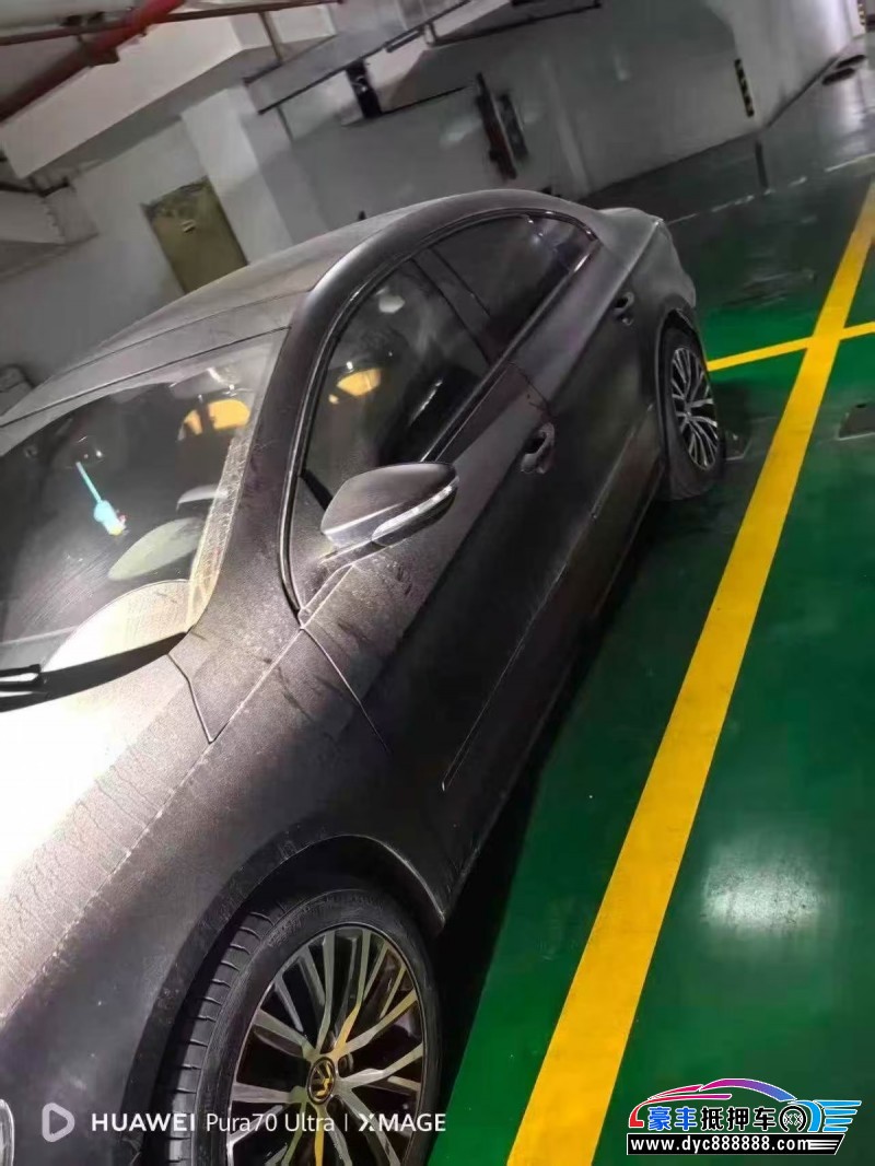 15年大众CC轿车抵押车出售