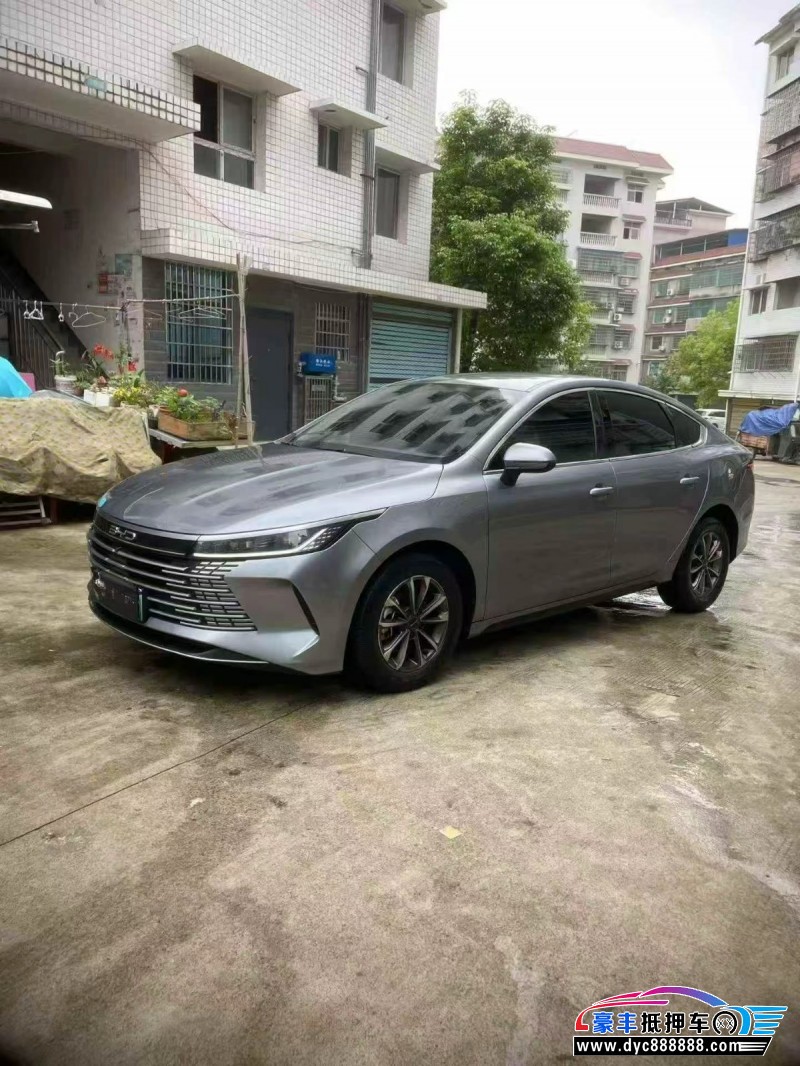 24年比亚迪驱逐舰轿车抵押车出售