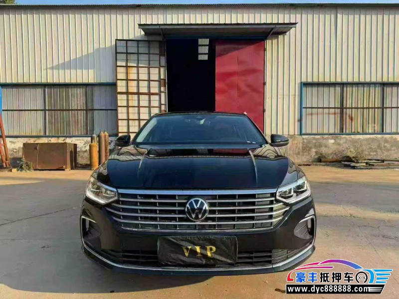 抵押车出售23年大众朗逸轿车