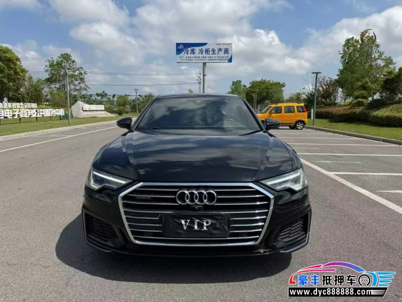 抵押车出售21年奥迪A6L轿车